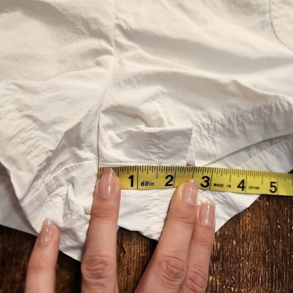 Urban Outfitters high waisted windbreaker shorts - Picture 7 of 7